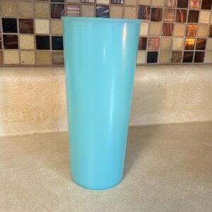 Vintage Tupperware tall‎ blue cup